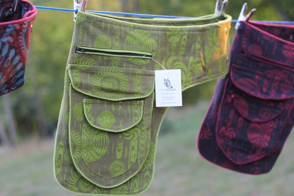 Gürteltaschen mit Druckknöpfen der Marke Purewonder eingetroffen - Gürteltaschen mit Druckknöpfen der Marke Purewonder sind eingetroffen.